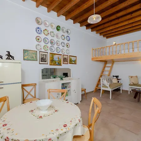 Διαμέρισμα Ikia Damianou Traditional House *