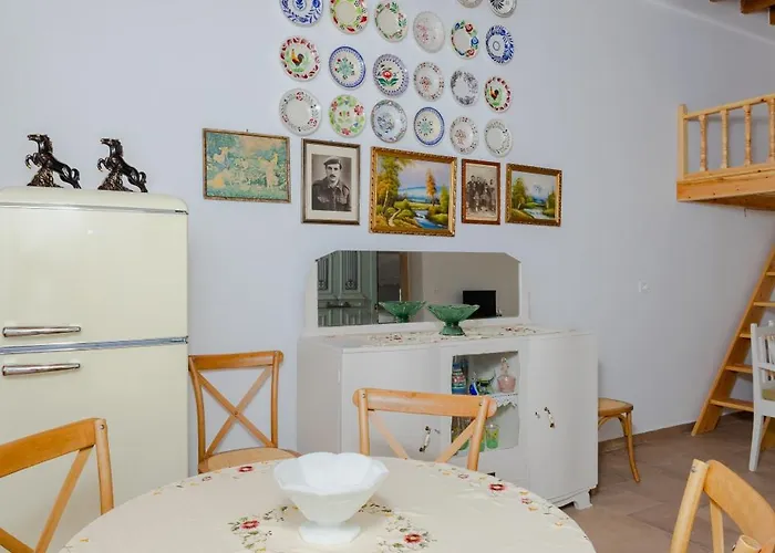 Ikia Damianou Traditional House * Archangelos (Rhodes)